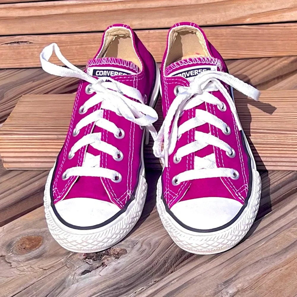 Converse purple magenta